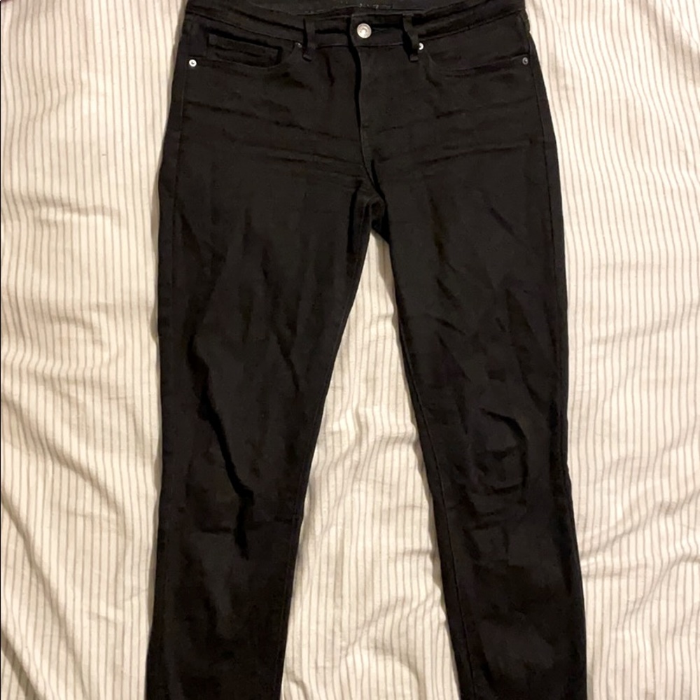 Levi’s 711 Skinny Jeans